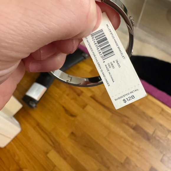 NWT TORY BURCH MILLER STUD HINGE BRACELET - Picture 5 of 5